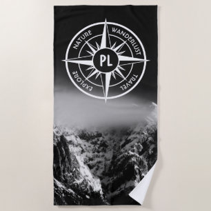Kompass-Sternemblem monogramm dramatische Berge Strandtuch