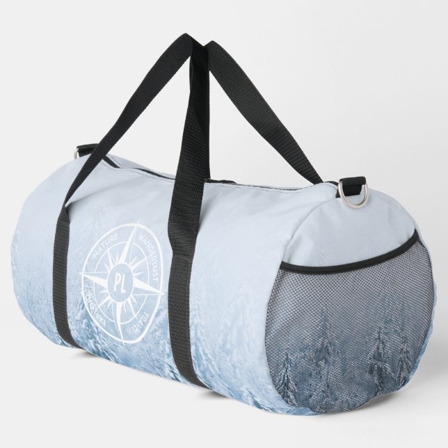 Kompass-Sternemblem monogramm Winterfichtenwald Duffle Bag (Rechte Ecke)
