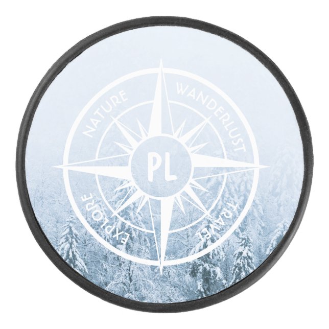 Kompass-Sternemblem monogramm Winterfichtenwald Eishockey Puck (Vorderseite)