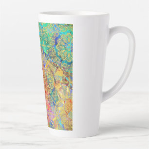 Komplexe Mandala-Muster in Gold  Milchtasse