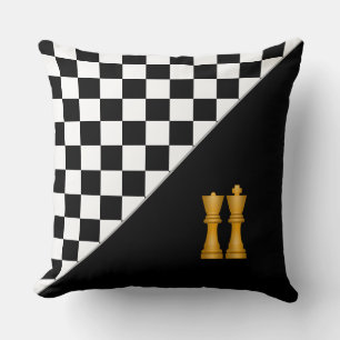 König & Königin auf stilvollem Schwarz-Weiß-Schach Kissen