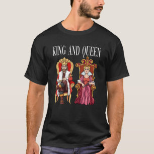 König mit Königin mit Krone auf dem Thron T-Shirt