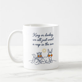 König oder Eselchen sonnen sich Kaffeetasse