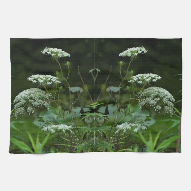 Königin Anne's Lace-Wildblume im Sommer Geschirrtuch (Horizontal)