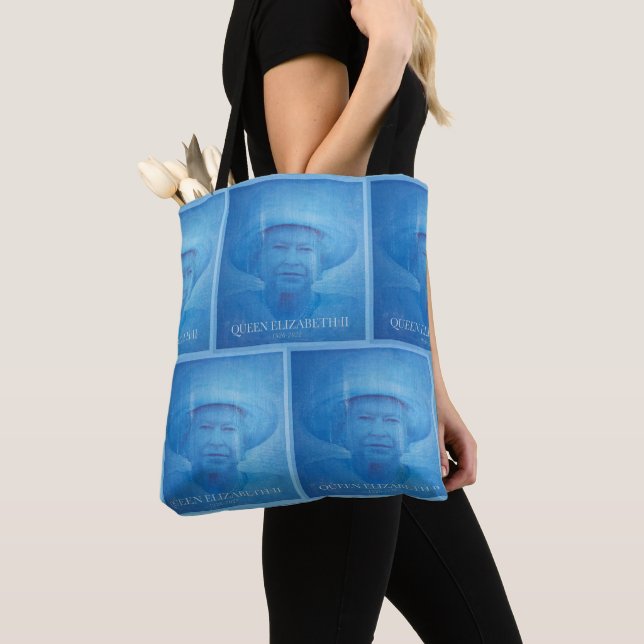 Königin Elizabeth II 1926-2022 Tasche (Von Nahem)