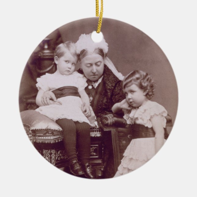 Königin Victoria (1819-1901) mit ihren Keramikornament (Vorne)