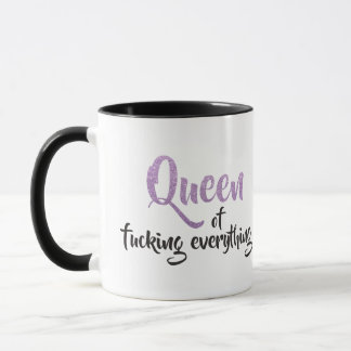 Königin von f*cking alles ! Schwarz und Lila Tasse
