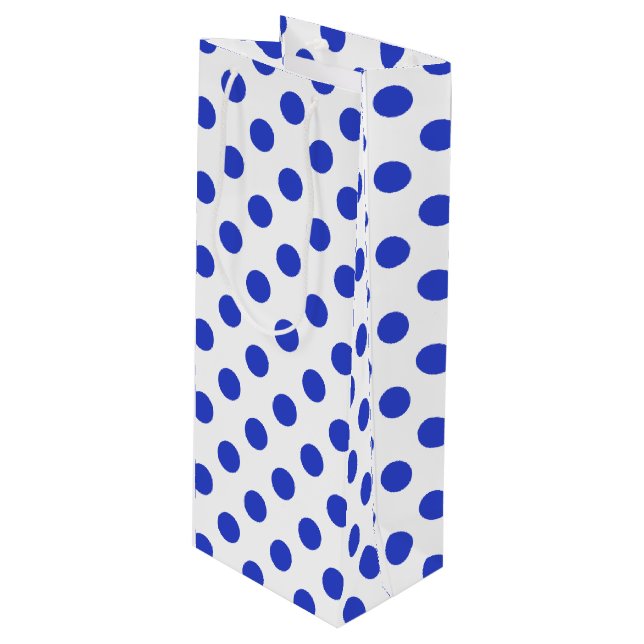 Königlich blaue Polka-Punkte Geschenktüte Für Weinflaschen (Vorderseite Schrägansicht)
