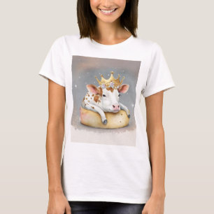 Königliche Kuh träumt auf dem Käsethrone T-Shirt