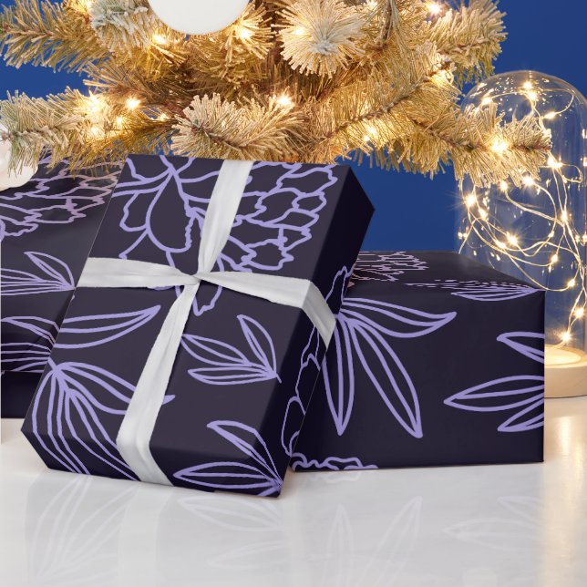 Königliche Pflaumenblüten im schwarzen Hintergrund Geschenkpapier (Feiertage)