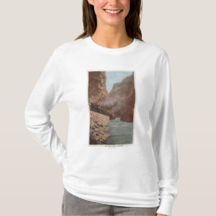 Königliche Schlucht, Co - Ansicht des Zugs neben T-Shirt