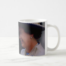 Königliche Tasse der Königin-Elizabeth II