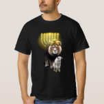 Königreich des Lammes T-Shirt<br><div class="desc">Menorah,  die das Licht der Welt auf den König Löwen und das Humble Lamm strahlt</div>