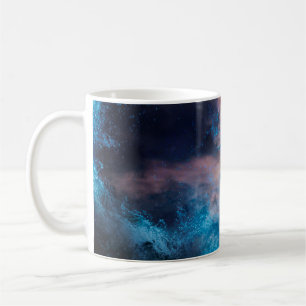 Konzeptkunst im Konzept von „Bangkok Tsunami“ T Kaffeetasse