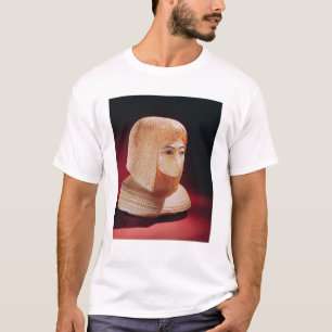 Kopf einer Frau, geglaubt, Prinzessin Kiya zu sein T-Shirt