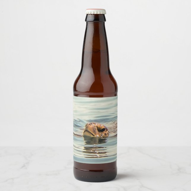 Kopf Oberhalb Wasser Schildkröte Ozean Wildlife Ar Bierflaschenetikett (Vorderseite)