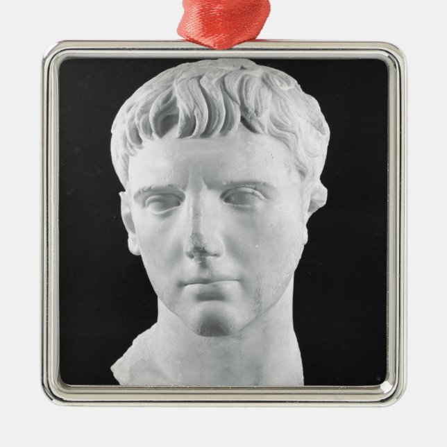 Kopf von Caesar Augustus Silbernes Ornament (Vorne)