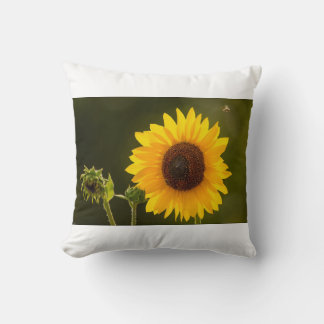 Kopfkissen mit schönen Blumenmuster - nein Kissen