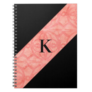 Korallenrosa Batik und Schwarz Mit Monogramm Notizblock