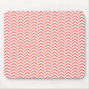 Korallenrosa mit Aquamarinem Zickzack Muster Mousepad