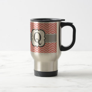 Korallenroter weißer Monogramm-Buchstabe Q Reisebecher