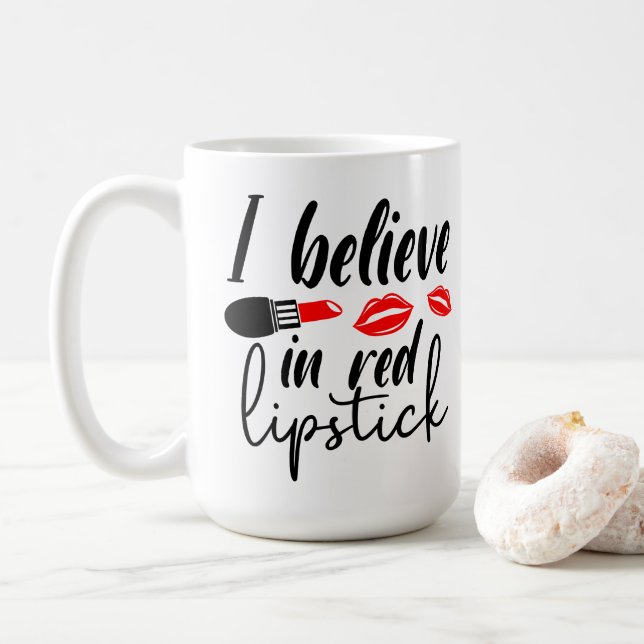 Kosmetologin Glam Girl Red Lipstick Makeup Artist Kaffeetasse (Mit Donut)