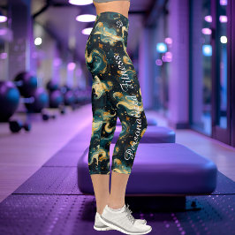 Kosmische Fitness: Abstraktes Muster in dunklen Tö Capri Leggings