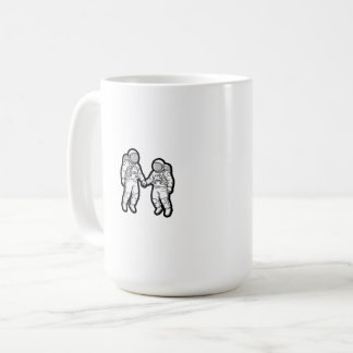 Kosmische Unternehmen - Astronauten halten Hände Kaffeetasse