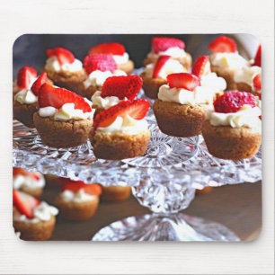 Köstliche Erdbeere Cupcakes Nachtisch Mousepad