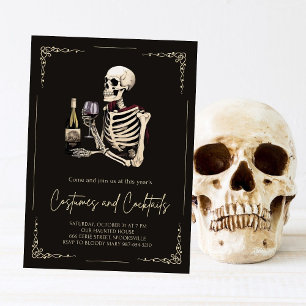 Kostüme und Cocktails Erwachsenes Halloween-Party Einladung