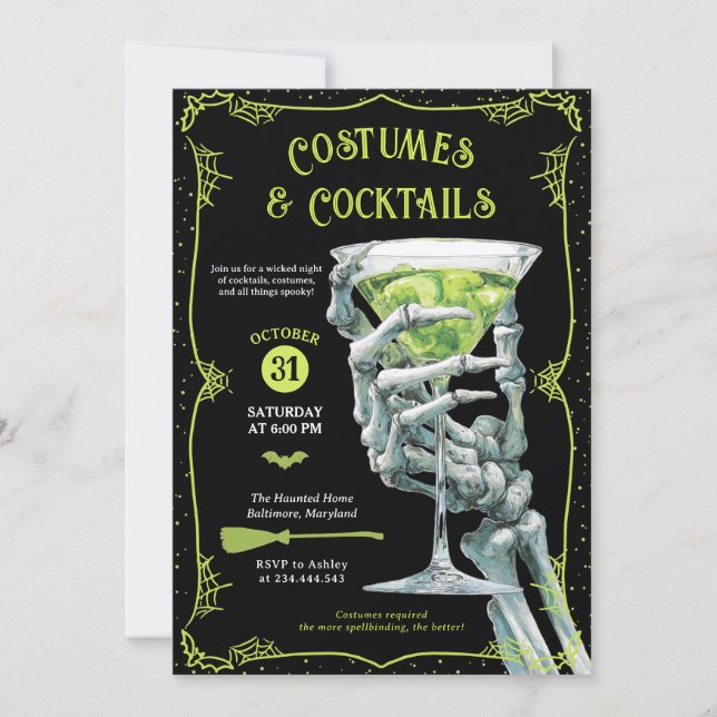 Kostüme und Cocktails Erwachsenes Spooky Halloween Einladung (Vorderseite)