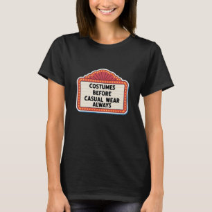 Kostüme vor Lässigem Tragen T-Shirt