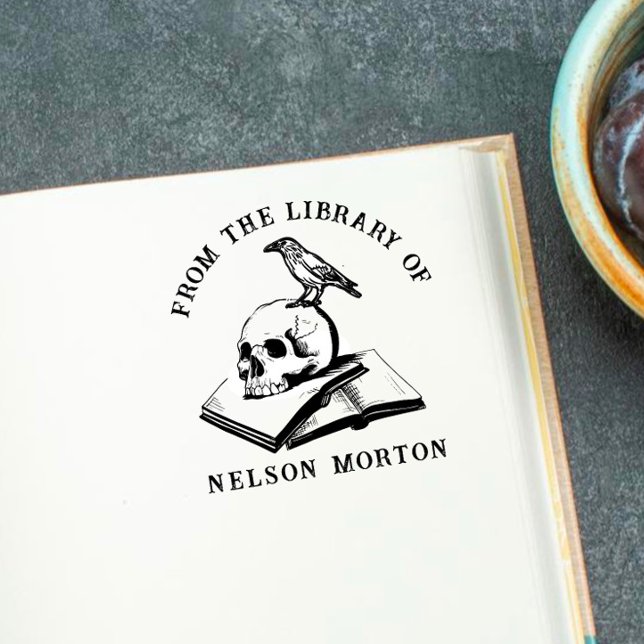 Krähe | Gotischer Schädel aus der Bibliothek Permastempel (Von Creator hochgeladen)