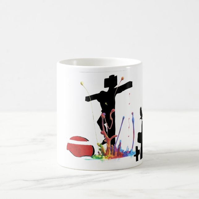 Krähe und Kreuz Kaffeetasse (Mittel)
