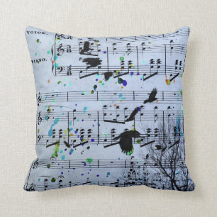 Krähen finden Musik Kissen