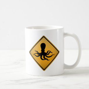 Kraken-Warnzeichen Kaffeetasse