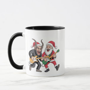 Krampus und Santa spielen elektrische Weihnachtsgi Tasse