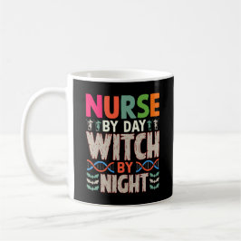 Krankenpflege an Tag Hexe an nächtlichen Halloween Kaffeetasse