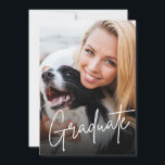 Krankenpflege Bachelor of Science Graduate Custom  Ankündigung<br><div class="desc">Mit unserer ausgeklügelten Krankenpflege-Bachelor of Science Graduate Custom Foto Abschluss Announcement Flat Card verkünden Sie Ihre Errungenschaft - eine perfekte Mischung aus Eleganz und Professionalität. Diese individuell anpassbare Flachkarte ist für ein elegantes und zeitgenössisches Design konzipiert und eignet sich ideal zum Teilen. Diese vielseitig und raffiniert gestaltete Karte ermöglicht es...</div>