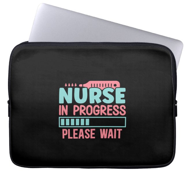 Krankenpflege im Gange Laptopschutzhülle (Vorderseite)