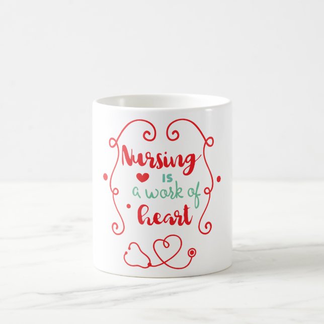 Krankenpflege ist ein Werk des Herzens Kaffeetasse (Mittel)