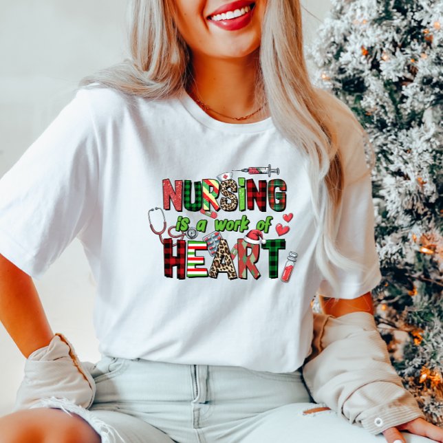 Krankenpflege ist ein Werk von Herzfrauen T-Shirt (Von Creator hochgeladen)