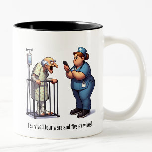 Krankenpflege Opa in Time-Out Zweifarbige Tasse