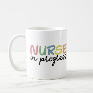 Krankenschwester in Arbeit Künftige Krankenschwest Kaffeetasse