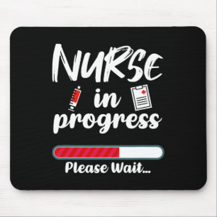 Krankenschwester in der laufenden Schule für die l Mousepad