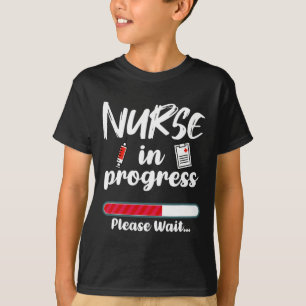 Krankenschwester in der laufenden Schule für die l T-Shirt