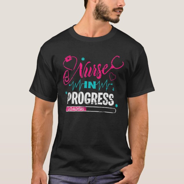 Krankenschwester in Progress Nurse Funny Nursing S T-Shirt (Vorderseite)