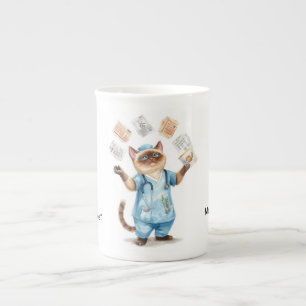 Krankenschwester mit einer Tasse Kaffee