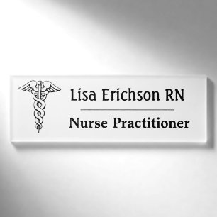 Krankenschwester-Praktiker-Namen-Umbau Namenschild