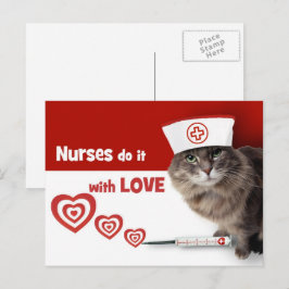 Krankenschwestern machen das mit Liebe. Funny Kitt Postkarte